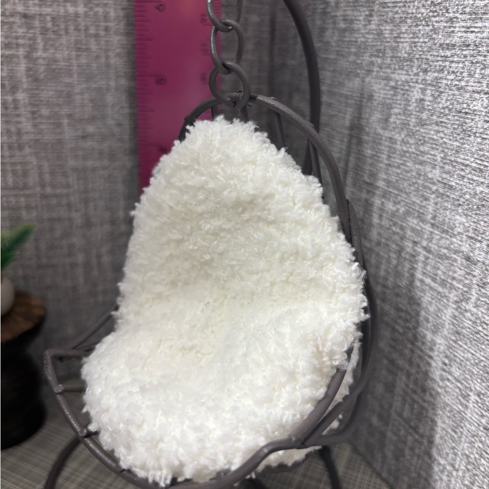 Miniature 1/12 Swing Chair - Picture 4 of 4
